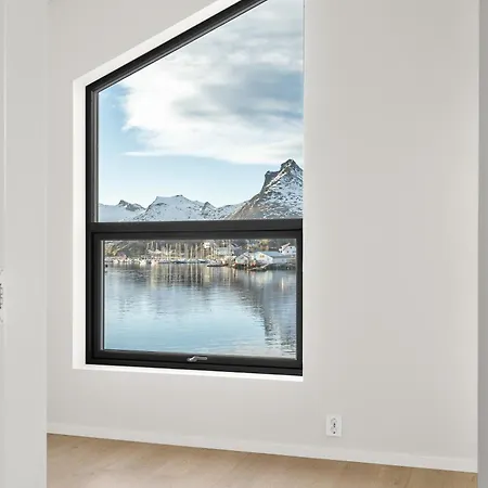 Spectacular Mountain Views With Fireplace And Jacuzzi * Svolvaer