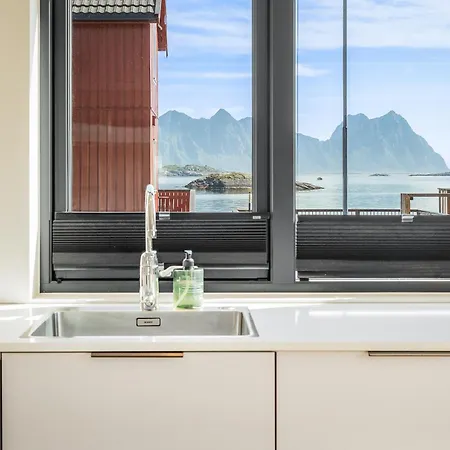 Casa de Férias Waterfront House With Hot Tub *